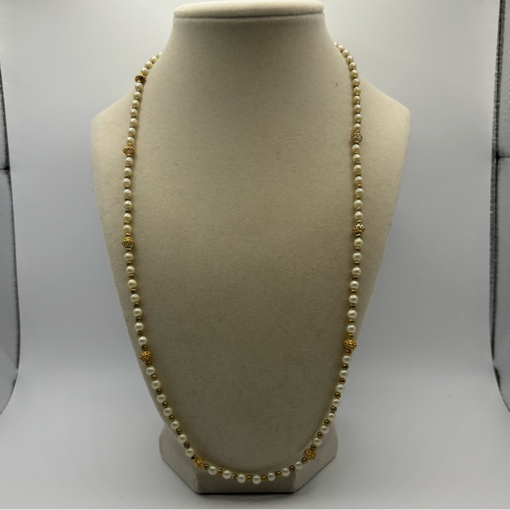 Vintage Trifari Gold Tone Necklace with Pearl Accents